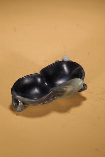 和田玉青花籽料 福禄童子水盂 尺寸:8.7×5.8×3.3厘米 重90克